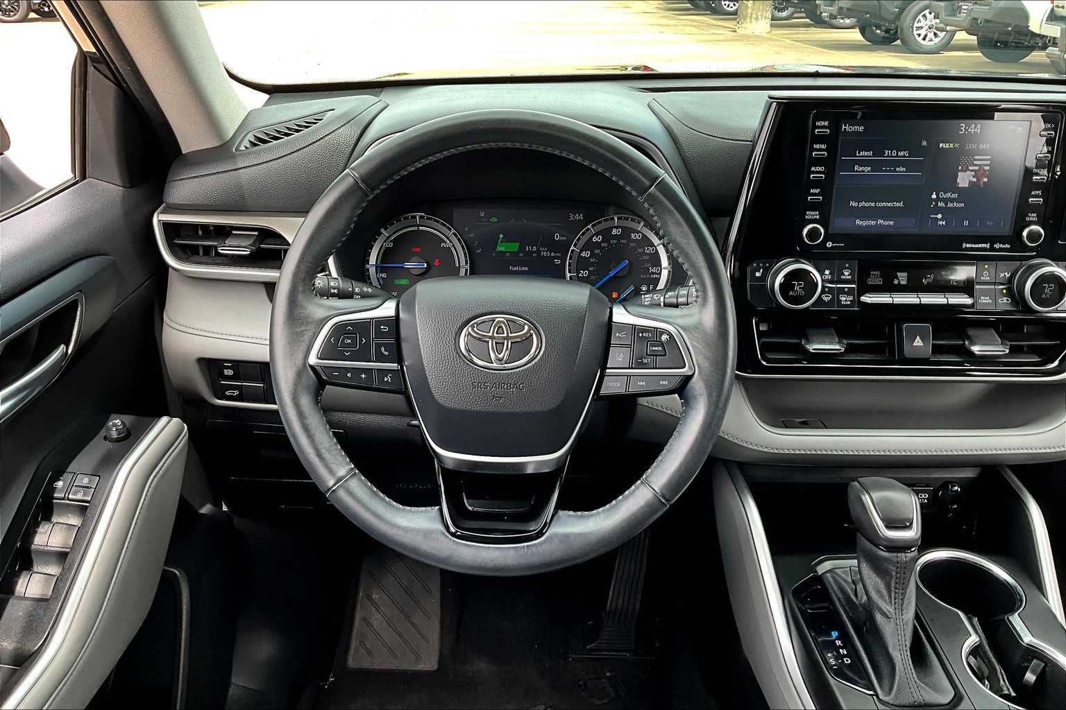2021 Toyota Highlander Hybrid XLE photo 5