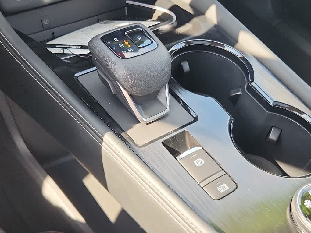 2026 Nissan Rogue Platinum AWD photo 13