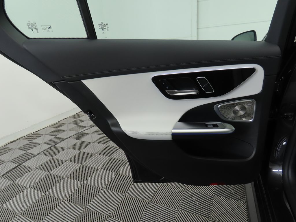 2025 Mercedes Benz C 300 photo 27