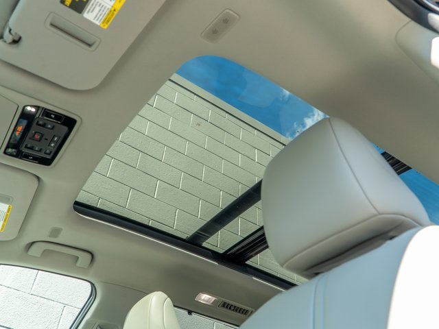 2024 Toyota Grand Highlander XLE photo 24
