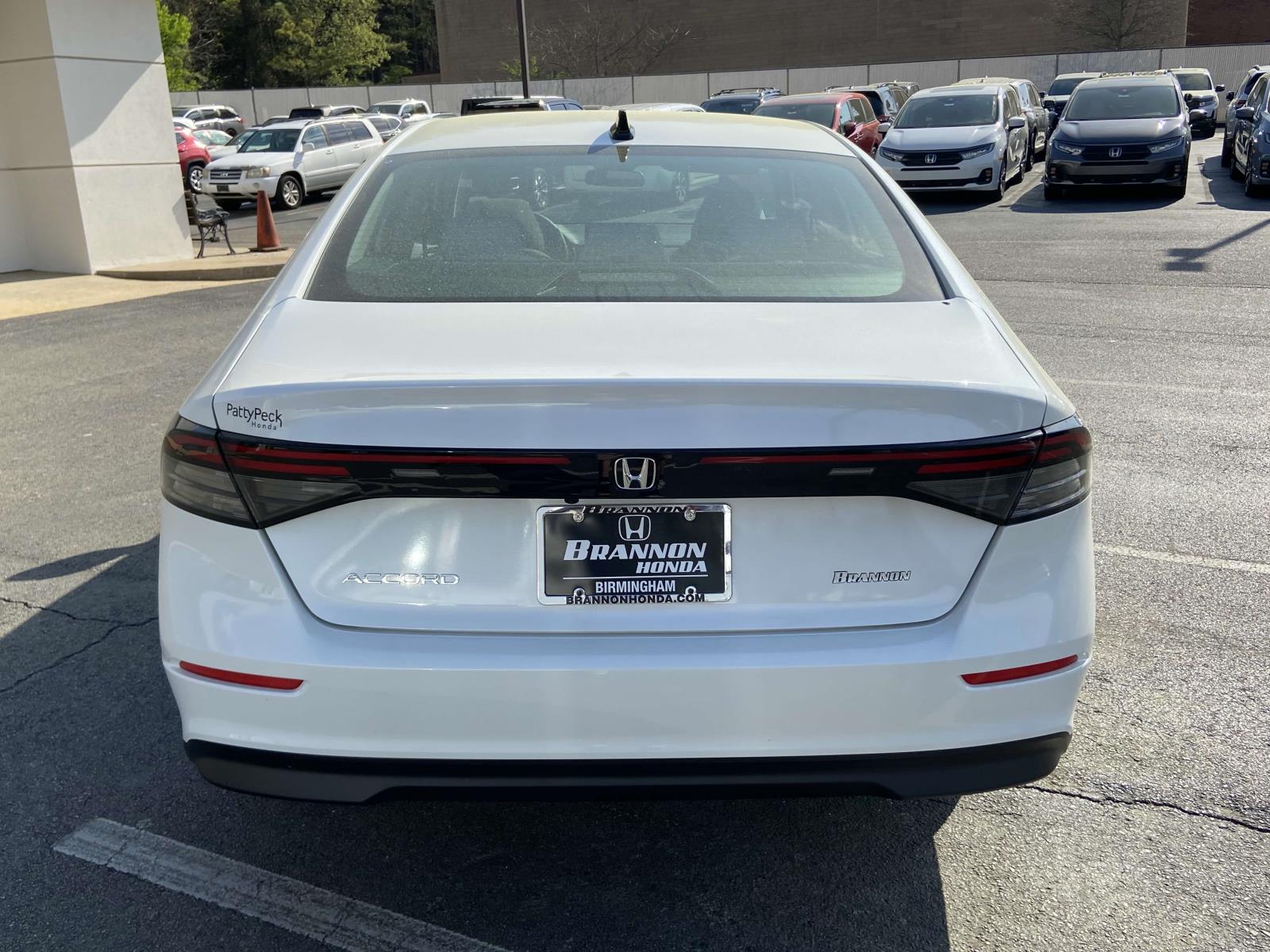 2025 Honda Accord SE photo 3