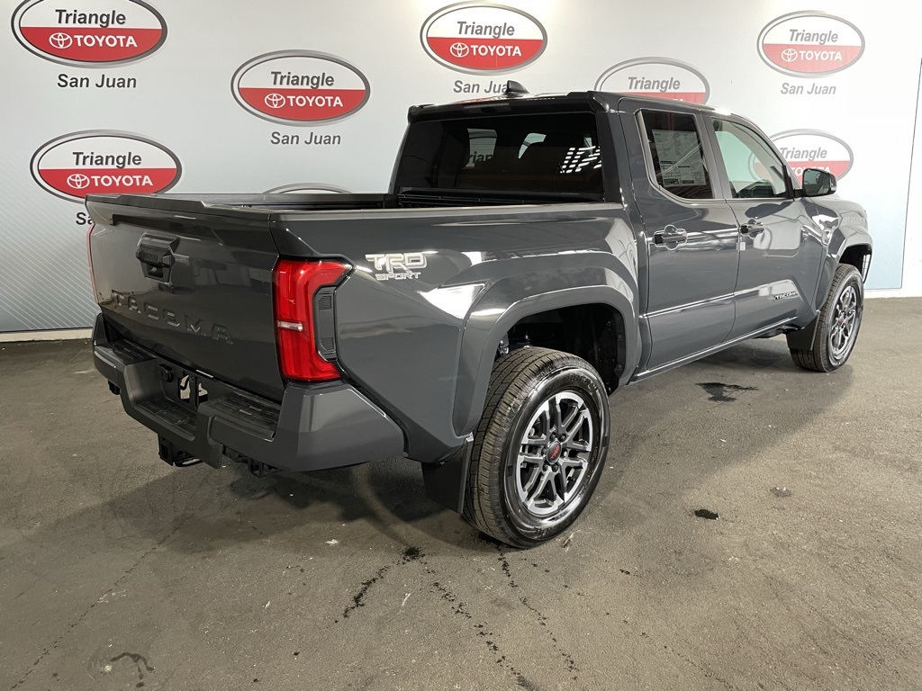 2025 Toyota Tacoma photo 4
