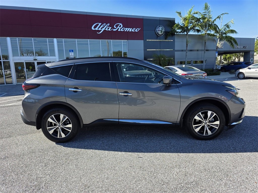 2022 Nissan Murano SV photo 3