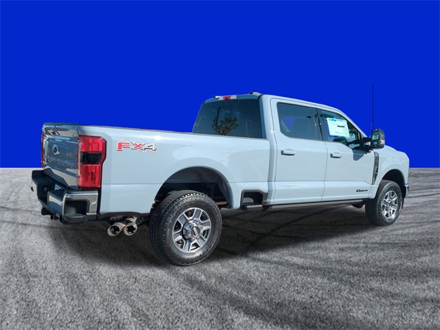 2025 Ford F-350 Lariat photo 4