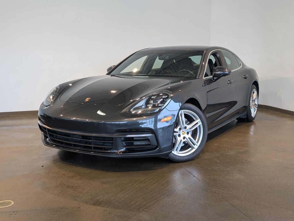 2018 Porsche Panamera 4S's photo