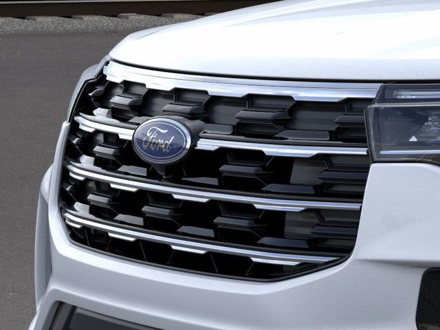 2025 Ford Explorer photo 15