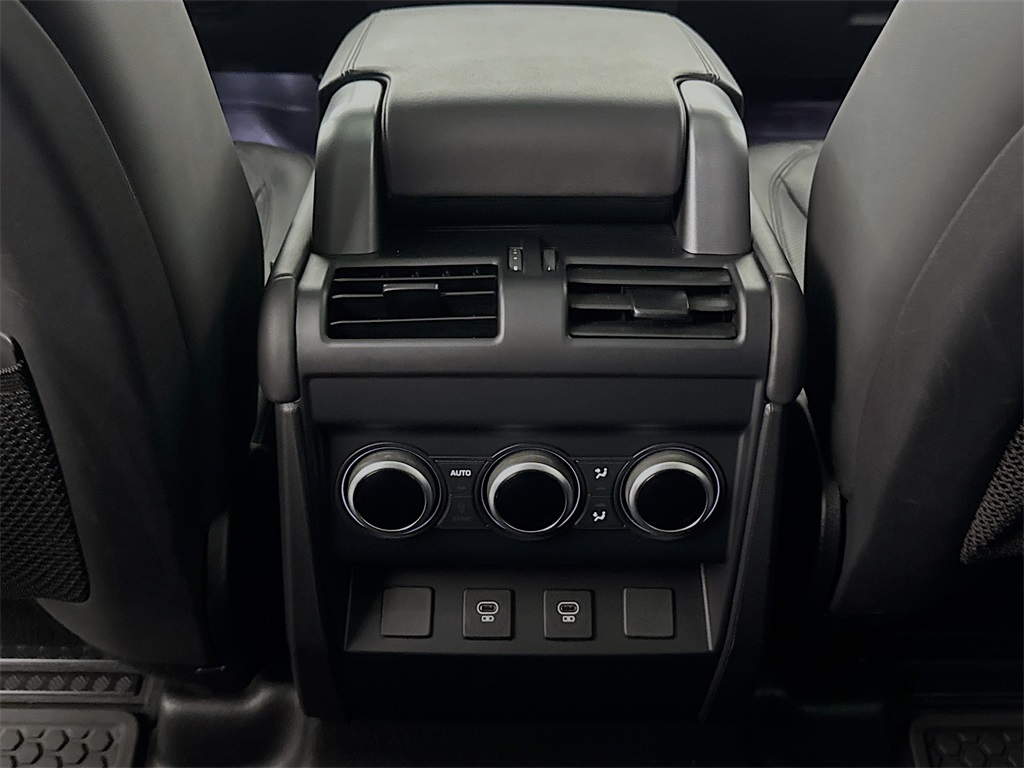 2023 Land Rover Defender 110 Carpathian Edition photo 25