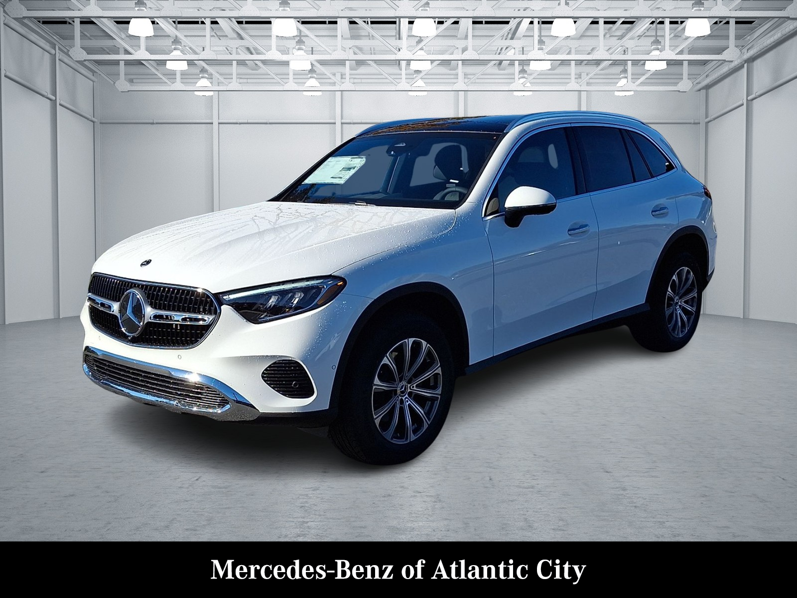 2026 Mercedes Benz GLC 300 4MATIC photo 2