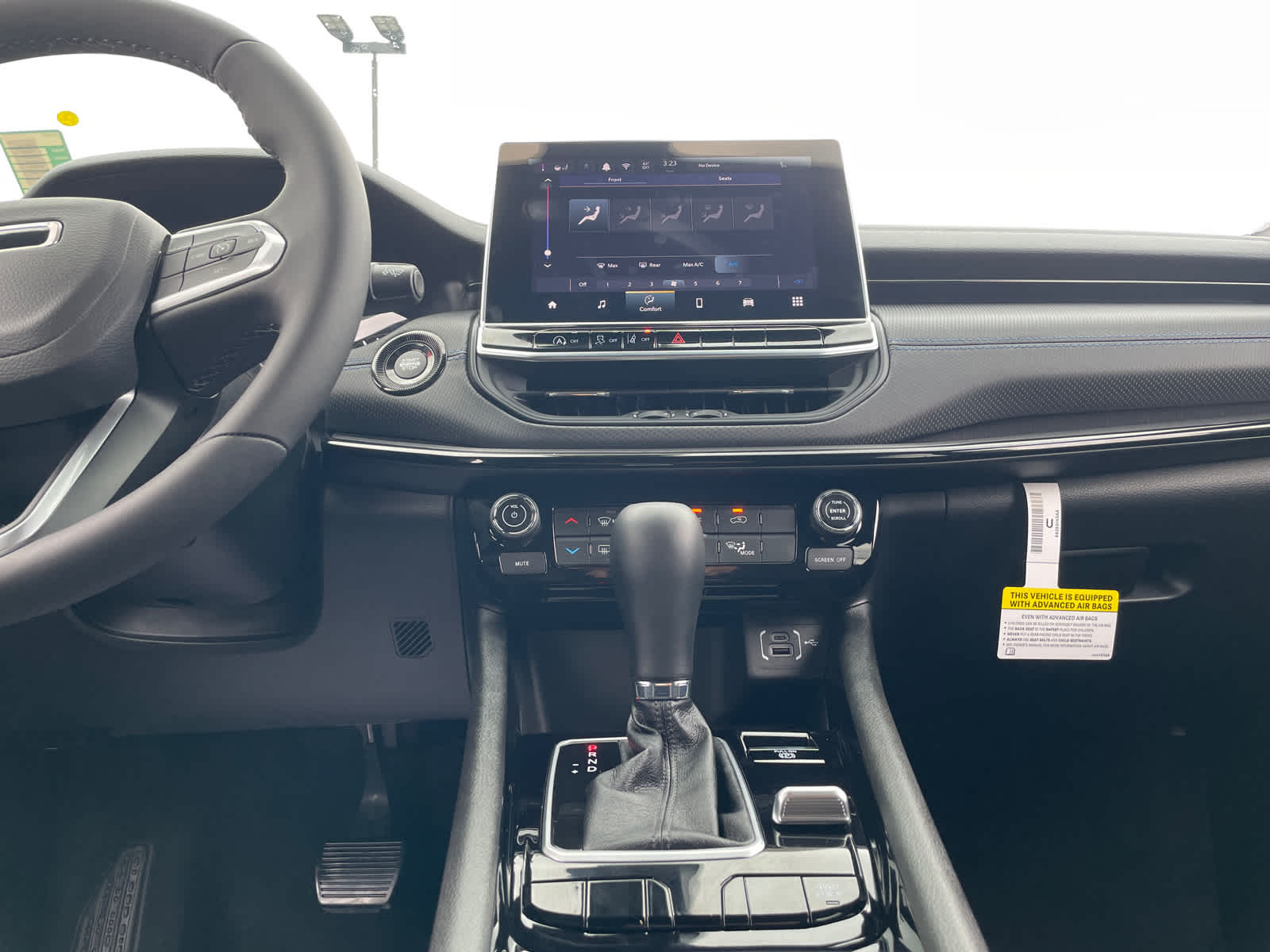 2025 Jeep Compass Latitude photo 16