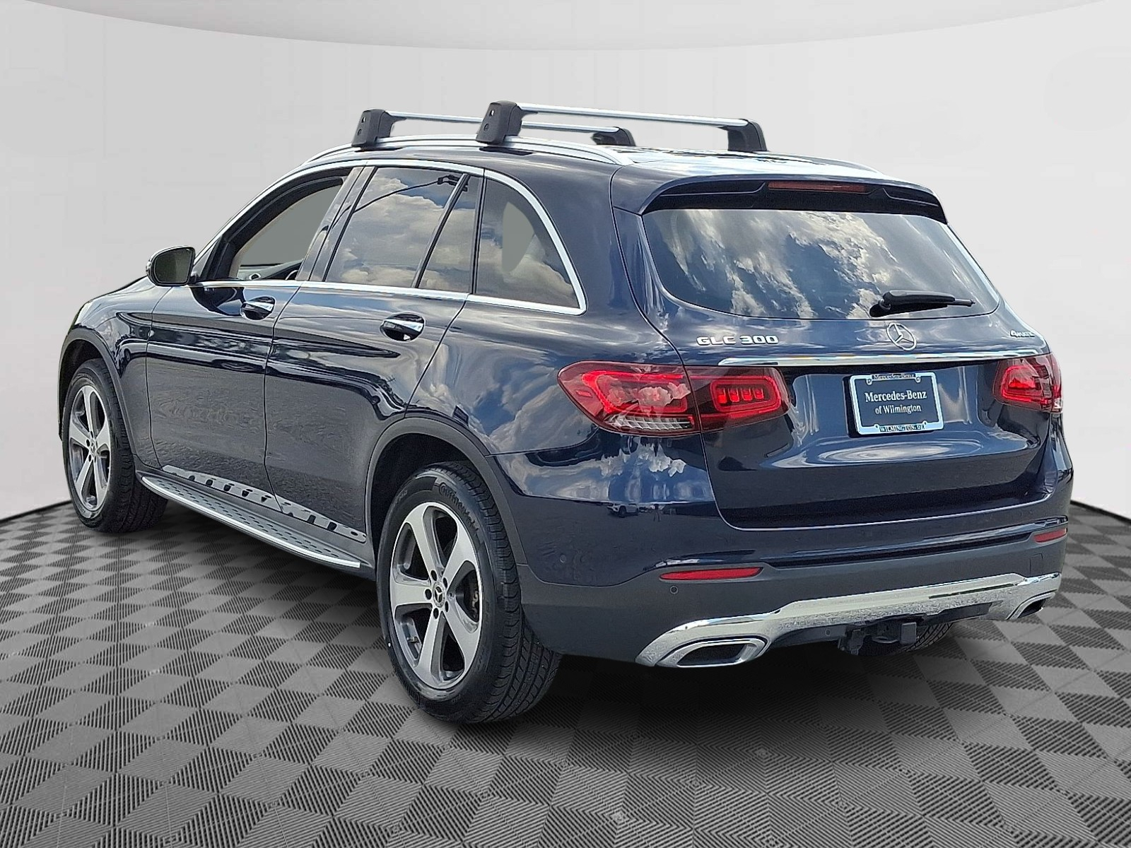 2022 Mercedes Benz GLC 300 4MATIC photo 2