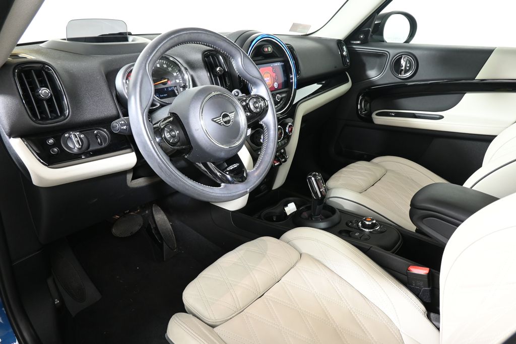 2020 Mini Cooper S Iconic photo 4