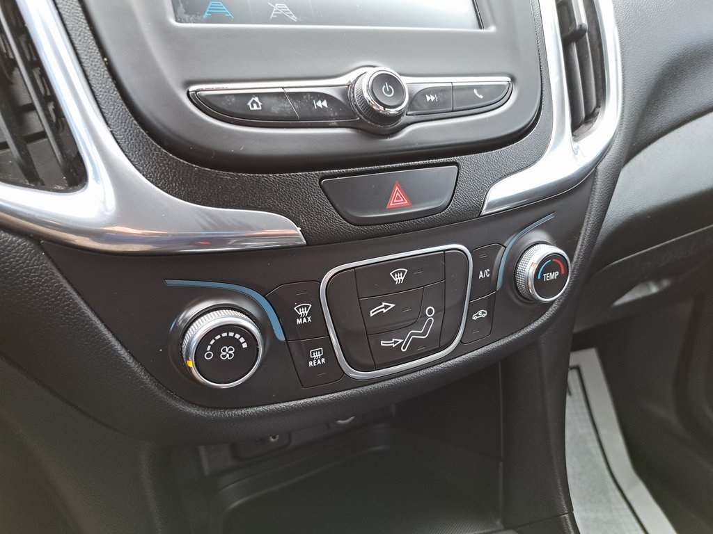 2018 Chevrolet Equinox LT photo 14