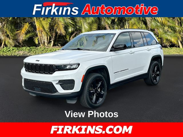 2023 Jeep Grand Cherokee Altitude's photo
