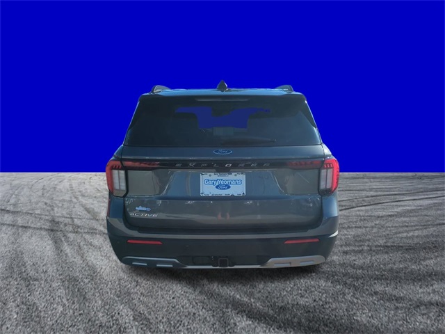 2026 Ford Explorer photo 3