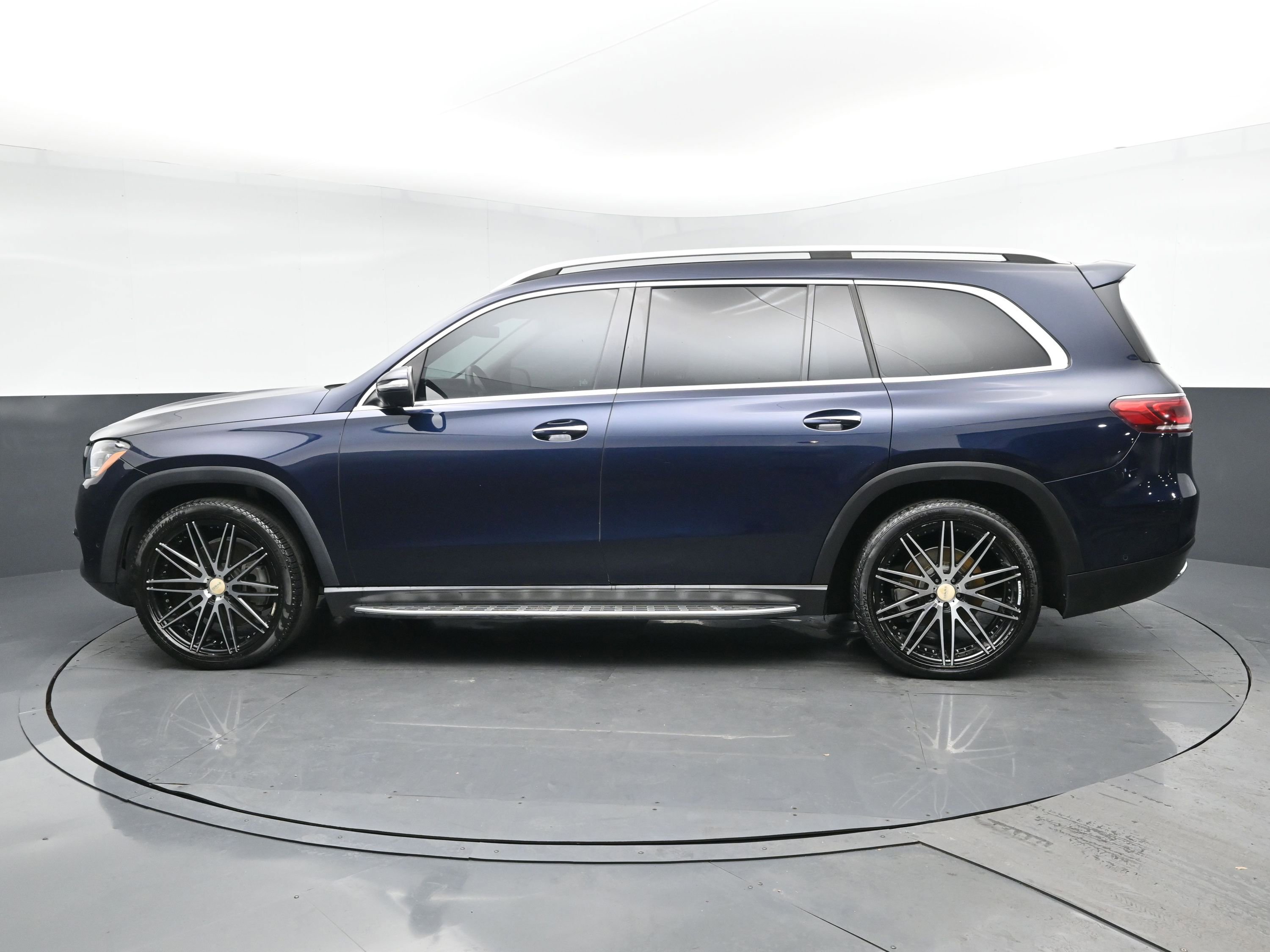 2020 Mercedes Benz GLS 450 4MATIC photo 3