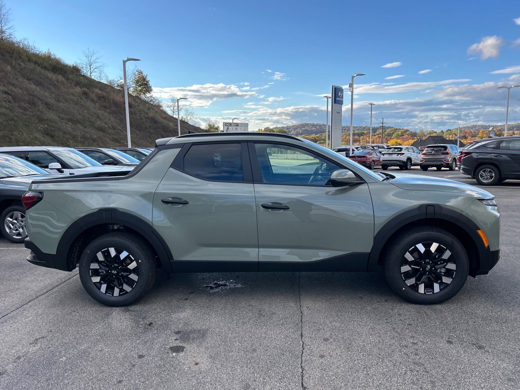 2026 Hyundai Santa Cruz SEL photo 2