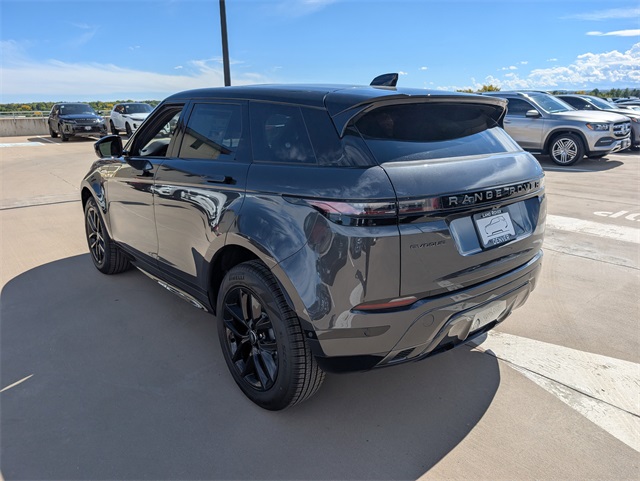 2026 Land Rover Range Rover Evoque Dynamic SE photo 4