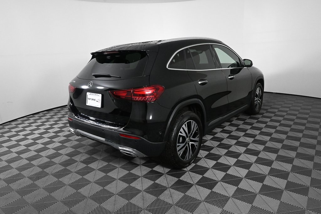 2025 Mercedes Benz GLA 250 photo 24