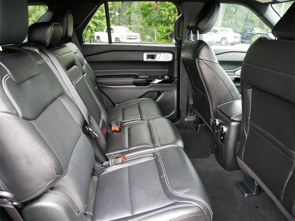 2024 Ford Explorer ST photo 9