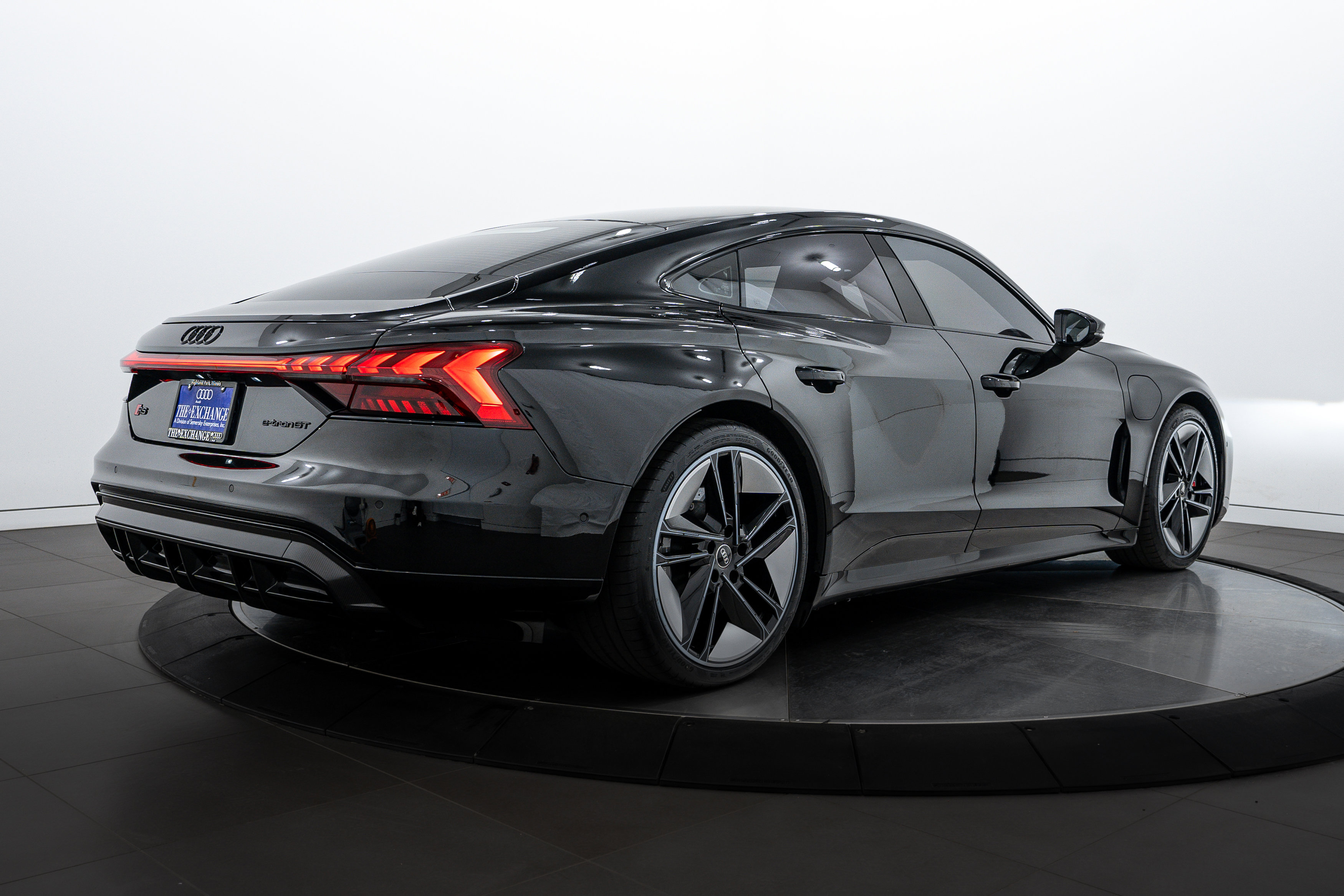 2024 Audi RS e-tron GT Base photo 4