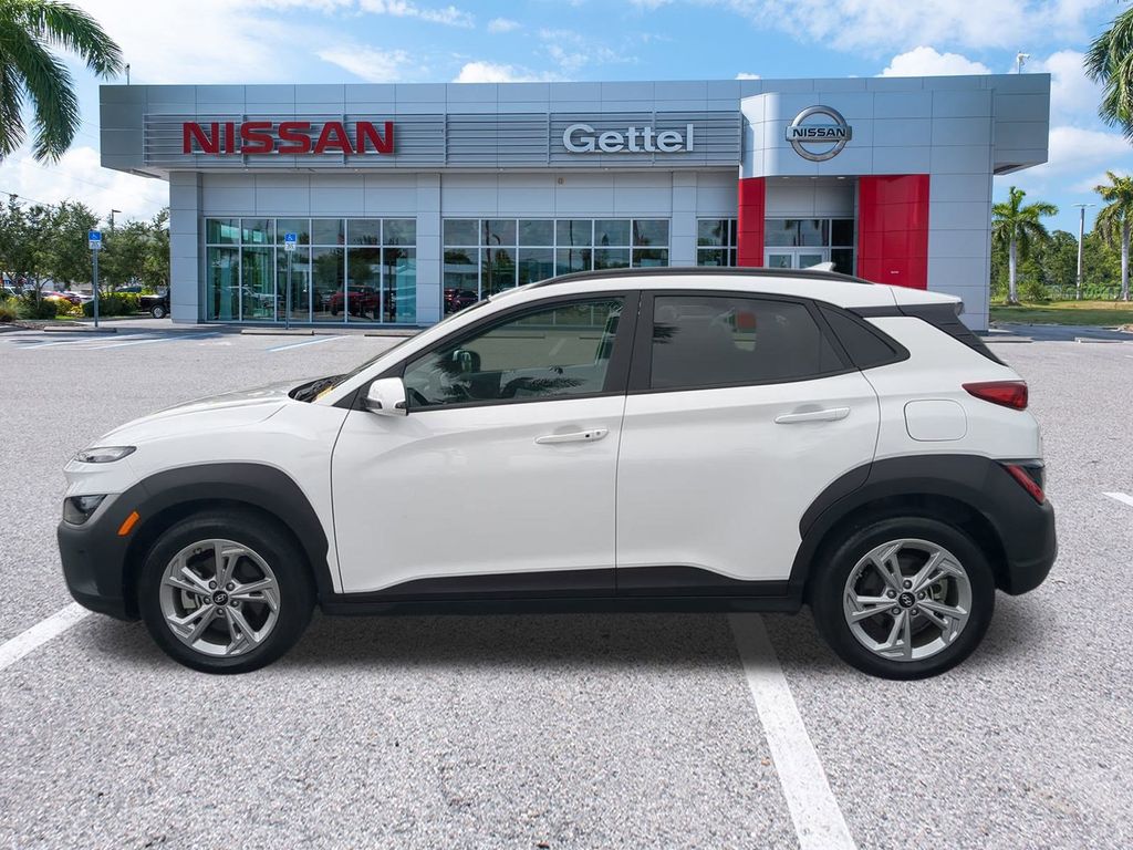 2023 Hyundai Kona SEL photo 8
