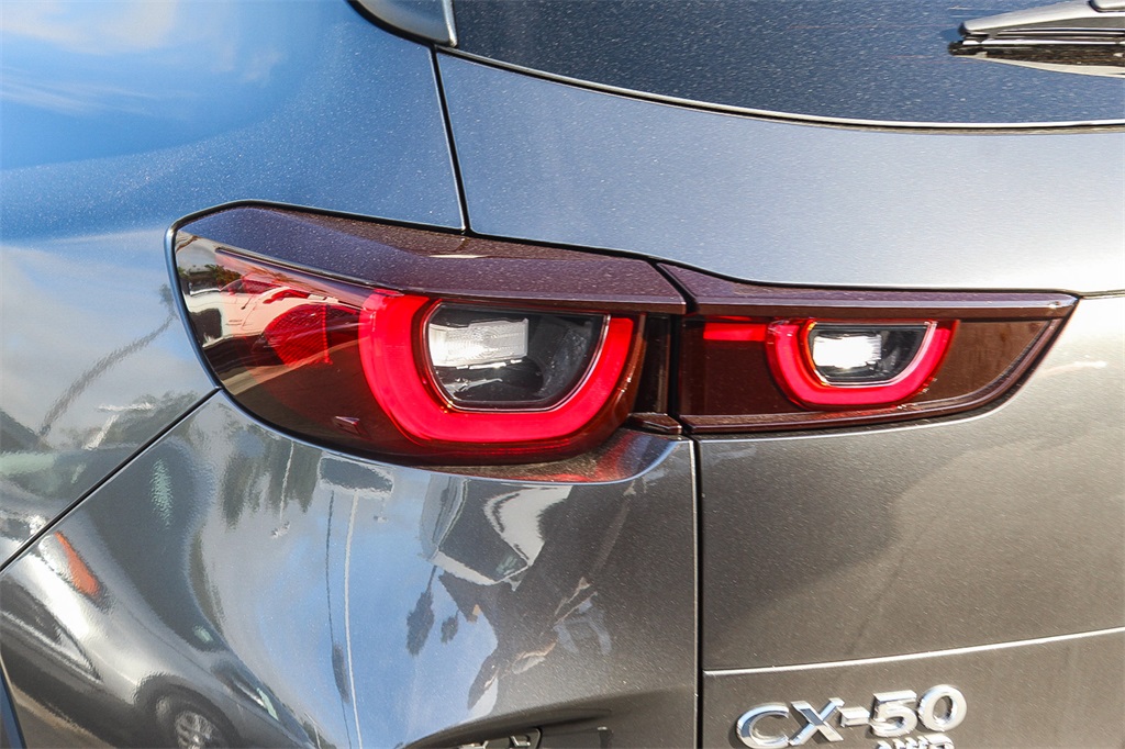 2025 Mazda CX-50 Preferred photo 6