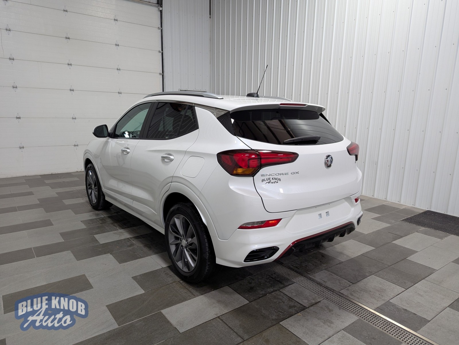 2023 Buick Encore GX Select photo 2