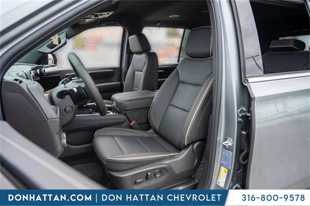 2025 Chevrolet Tahoe Premier photo 4