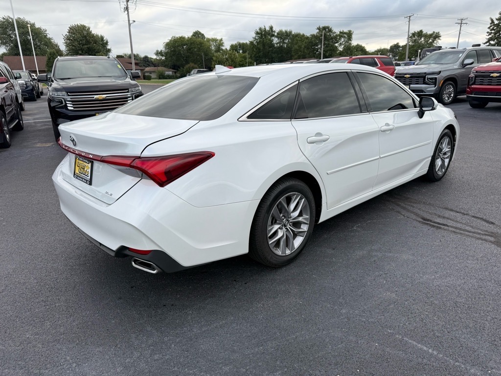 2019 Toyota Avalon XLE photo 5