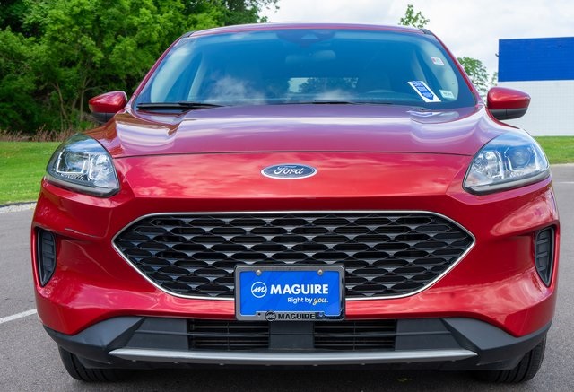 2020 Ford Escape SE photo 3