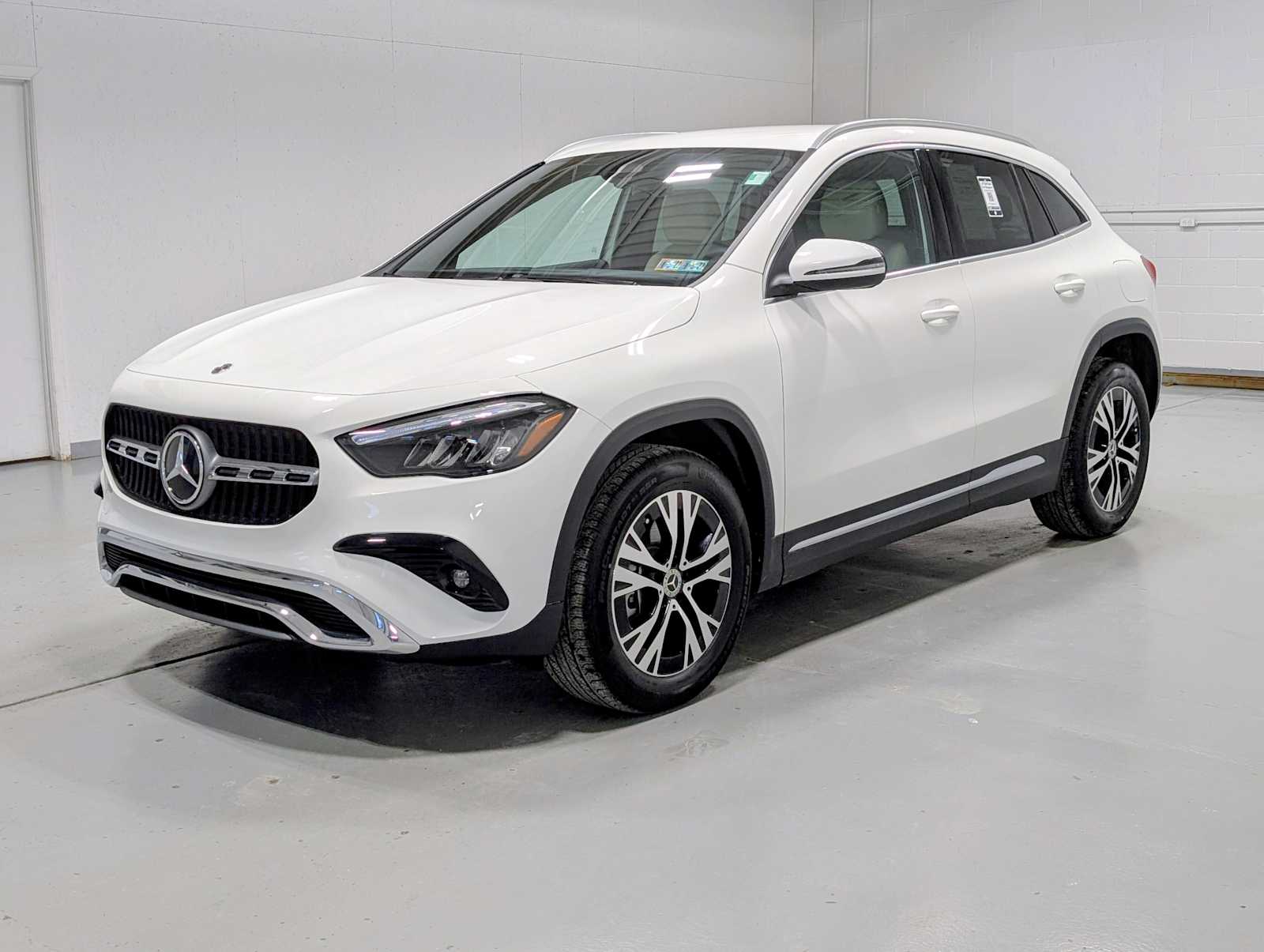 2025 Mercedes-Benz GLA GLA250's photo