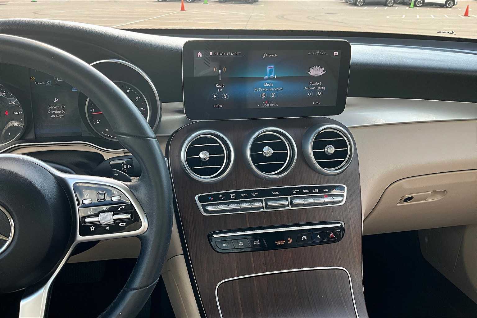 2022 Mercedes Benz GLC 300 photo 6