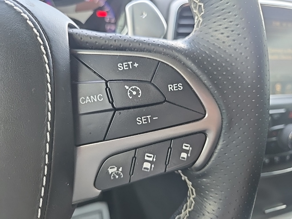 2017 Jeep Grand Cherokee SRT8 photo 37