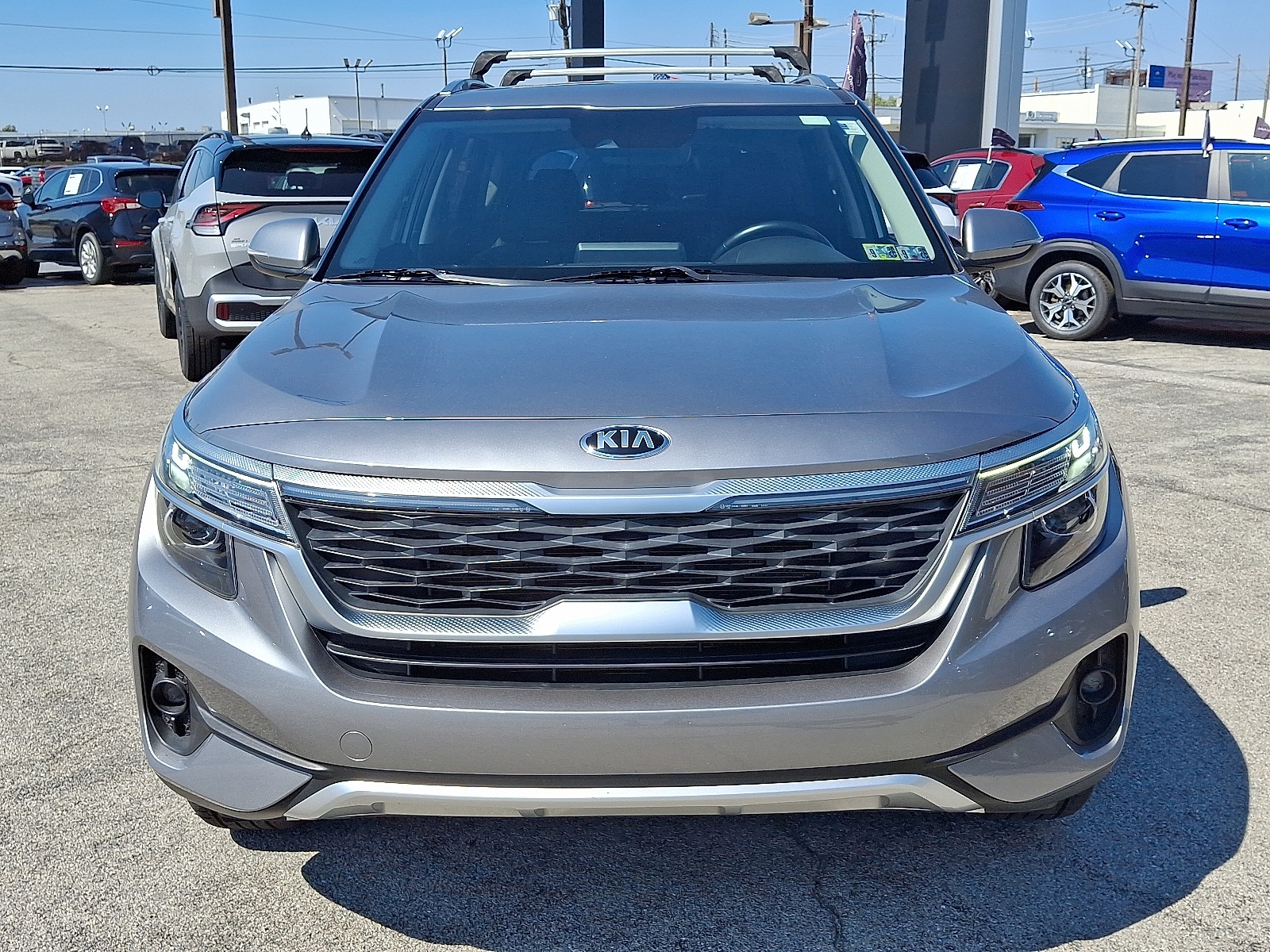 2021 Kia Seltos S photo 2