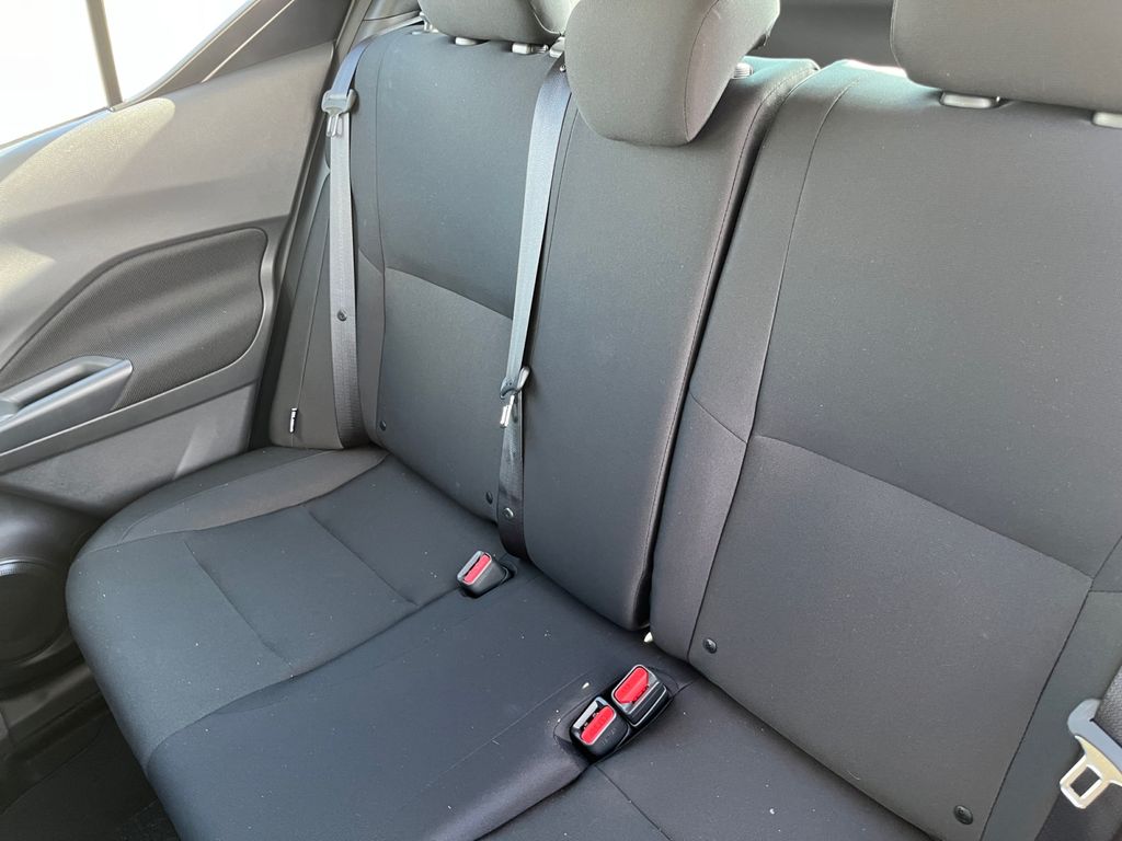 2025 Nissan Kicks Play S photo 21