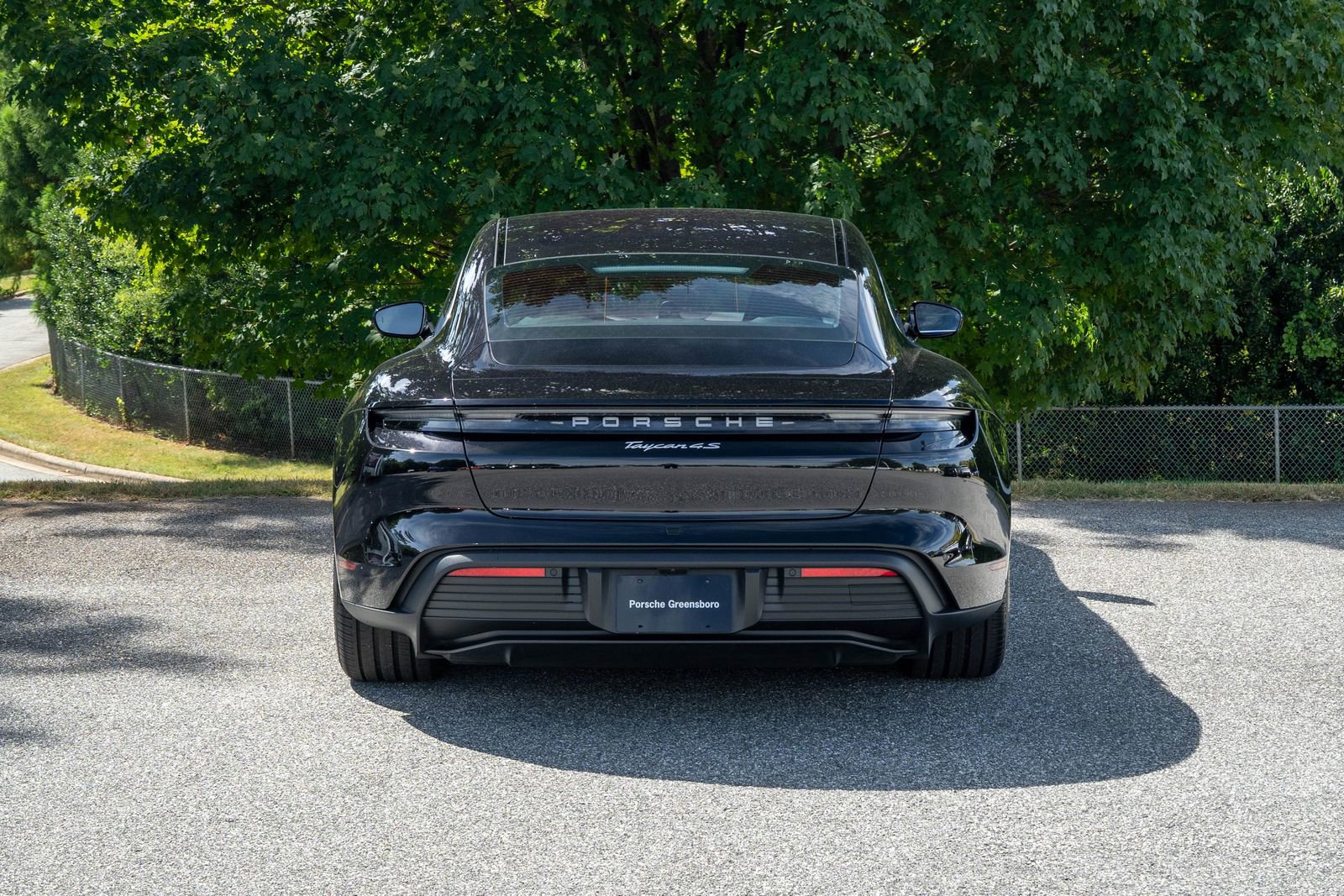 2024 Porsche Taycan 4S photo 6