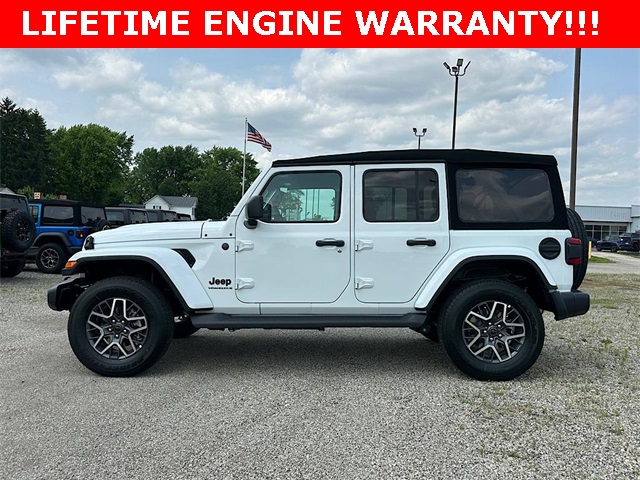 2025 Jeep Wrangler Sahara photo 2