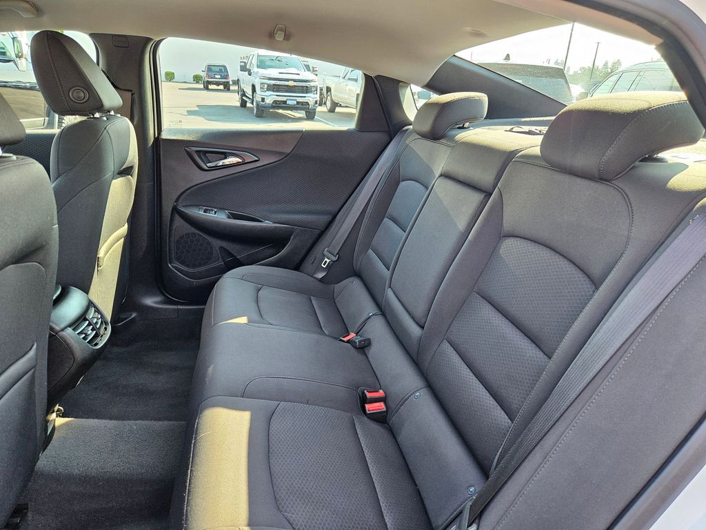 2018 Chevrolet Malibu 1LT photo 22