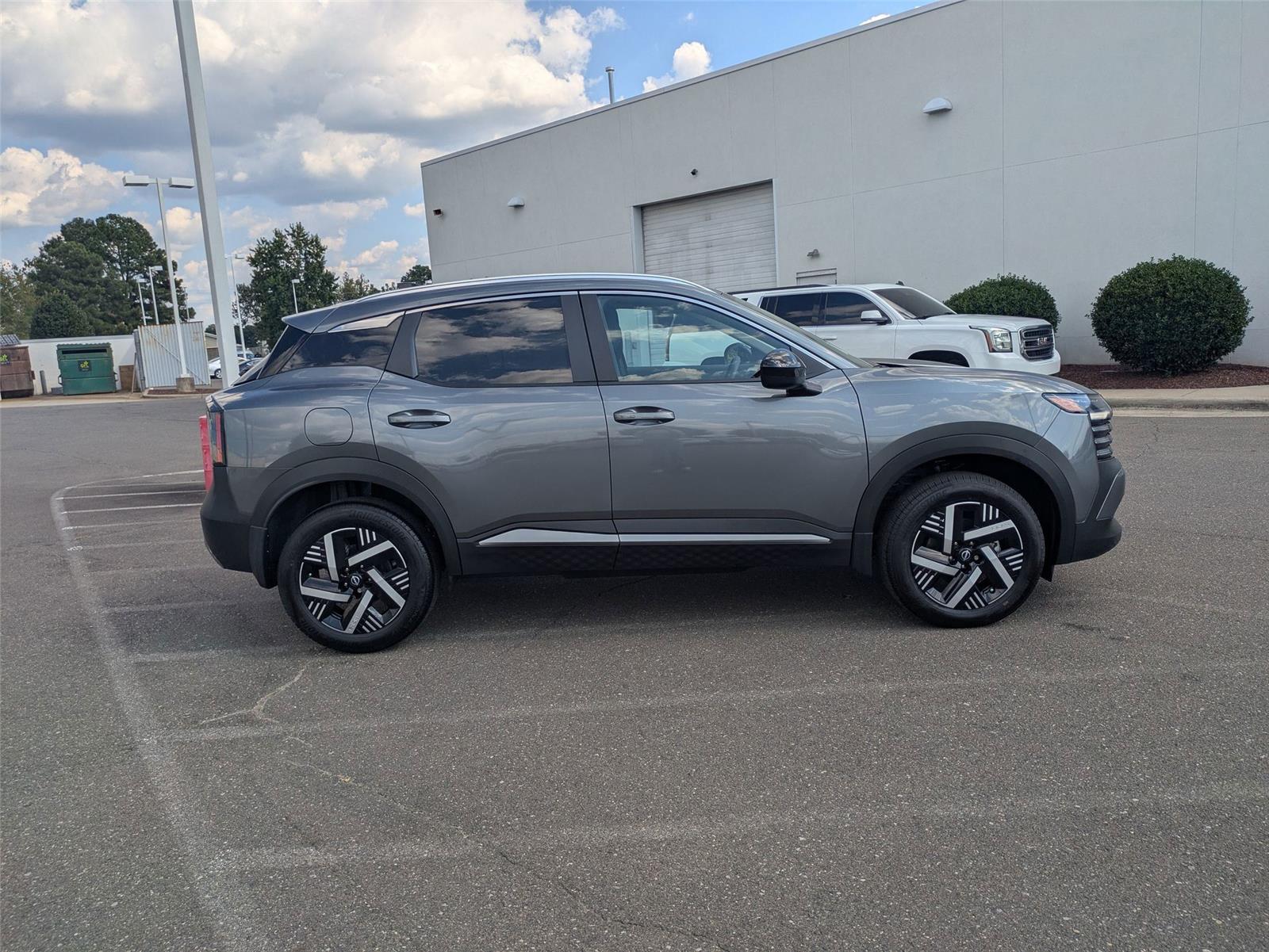 2026 Nissan Kicks SV photo 4