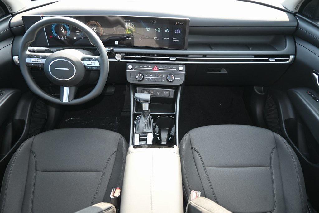 2025 Hyundai Tucson SE photo 11