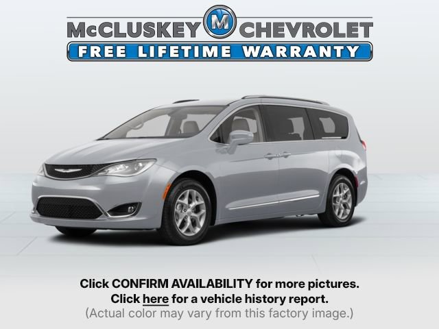 2018 Chrysler Pacifica Touring L Plus's photo