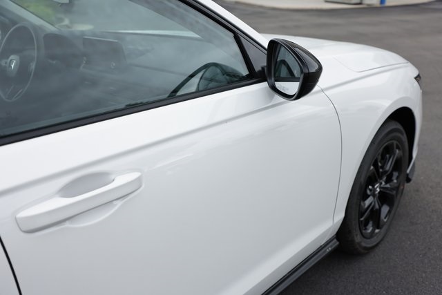 2025 Honda Accord SE photo 9