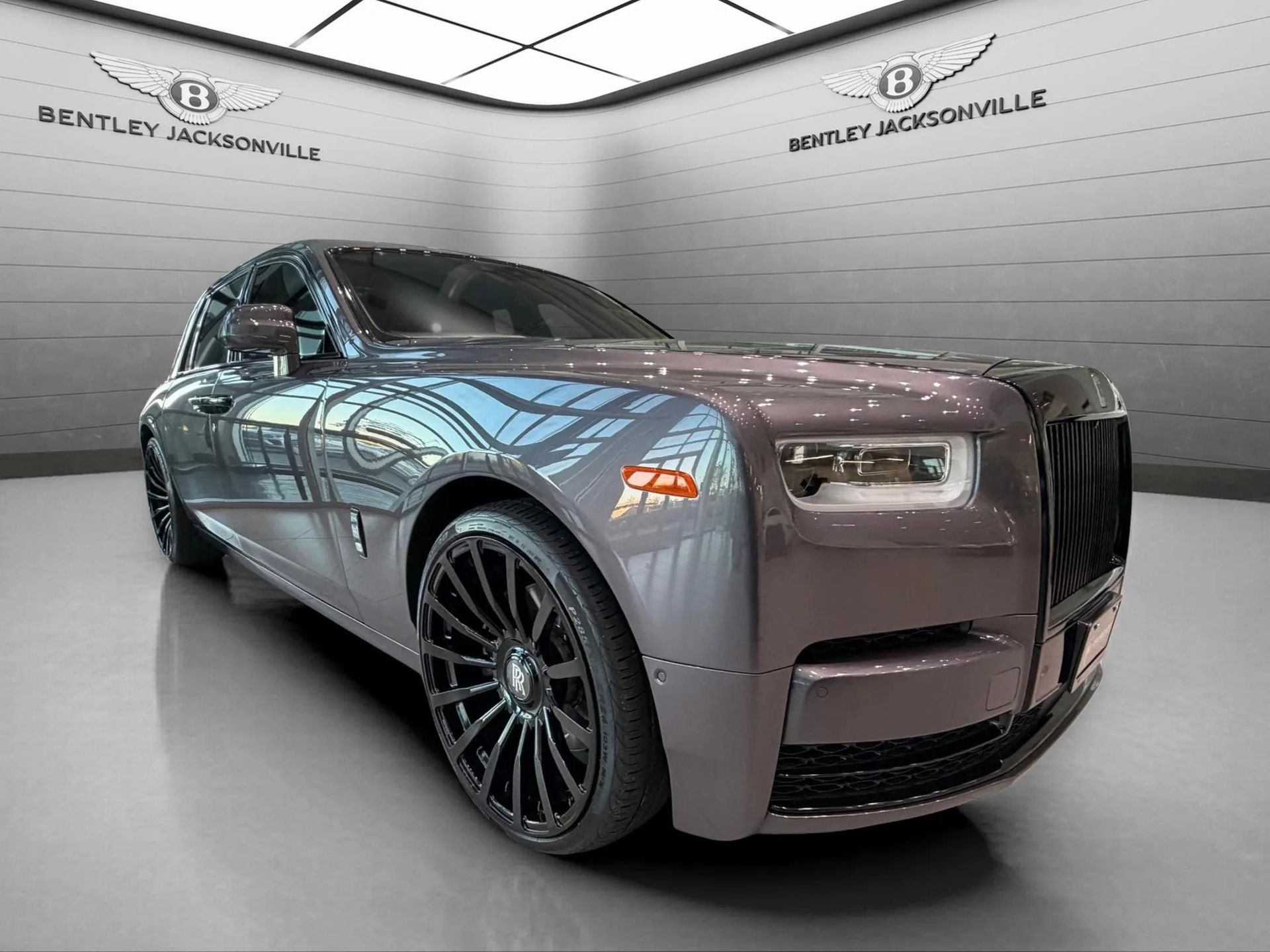 2019 Rolls-Royce Phantom Base's photo