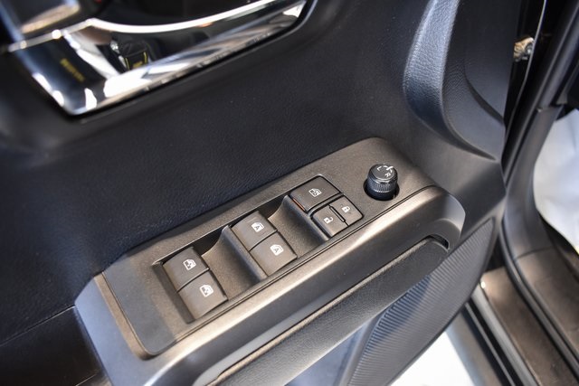 2021 Toyota Tacoma TRD Off-Road photo 13