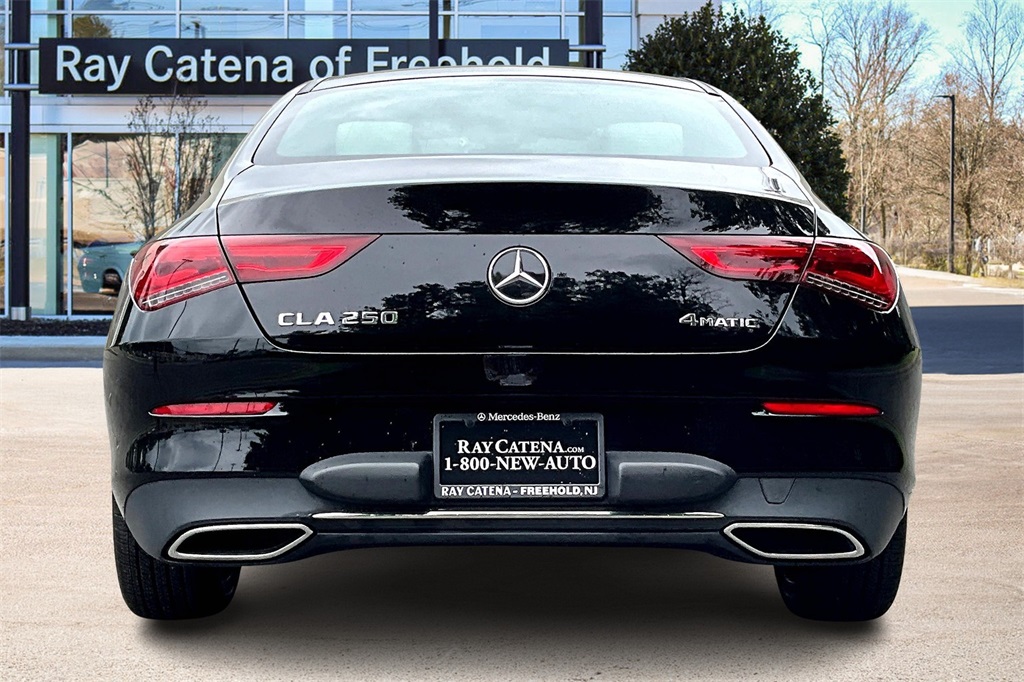 2023 Mercedes Benz CLA 250 4MATIC photo 4