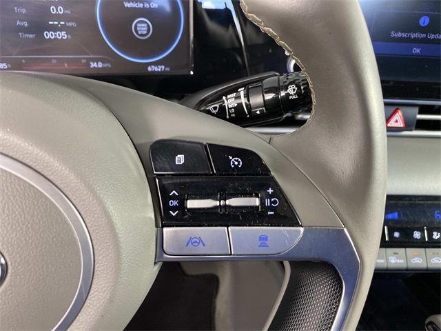 2022 Hyundai Elantra SEL photo 15