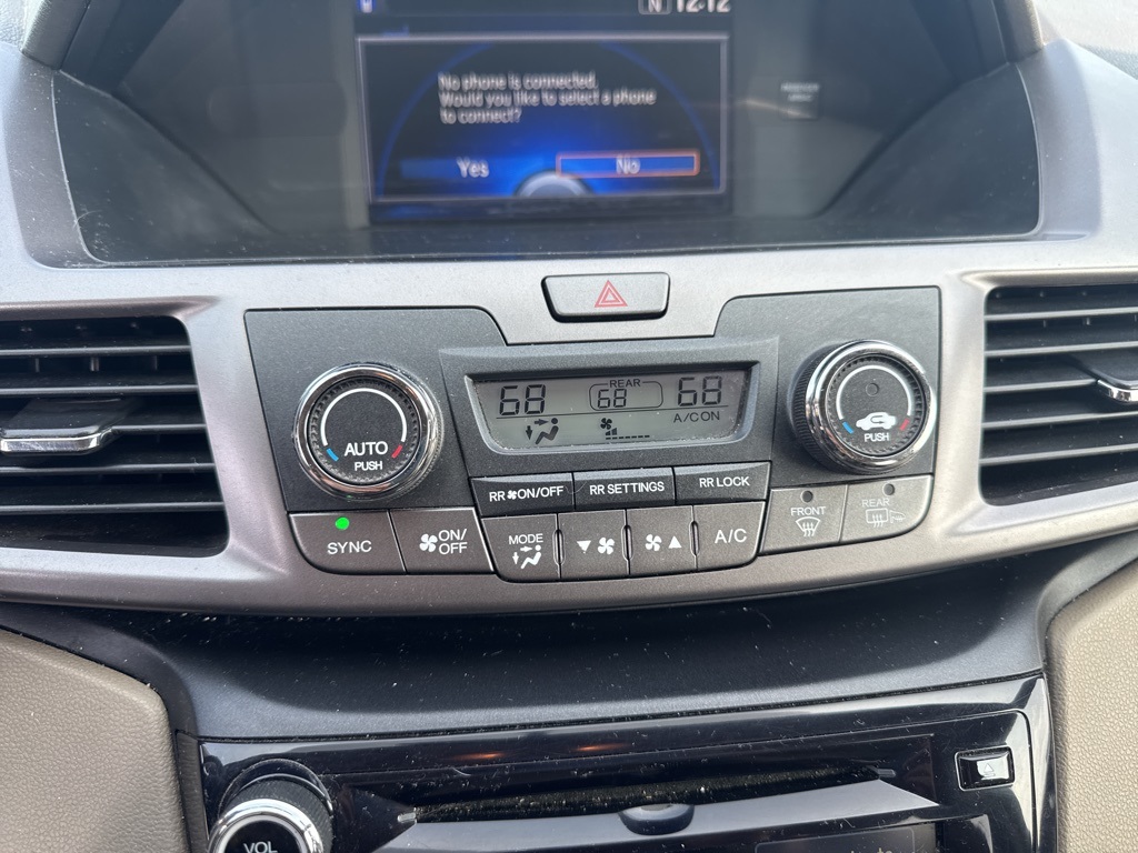 2015 Honda Odyssey EX photo 4