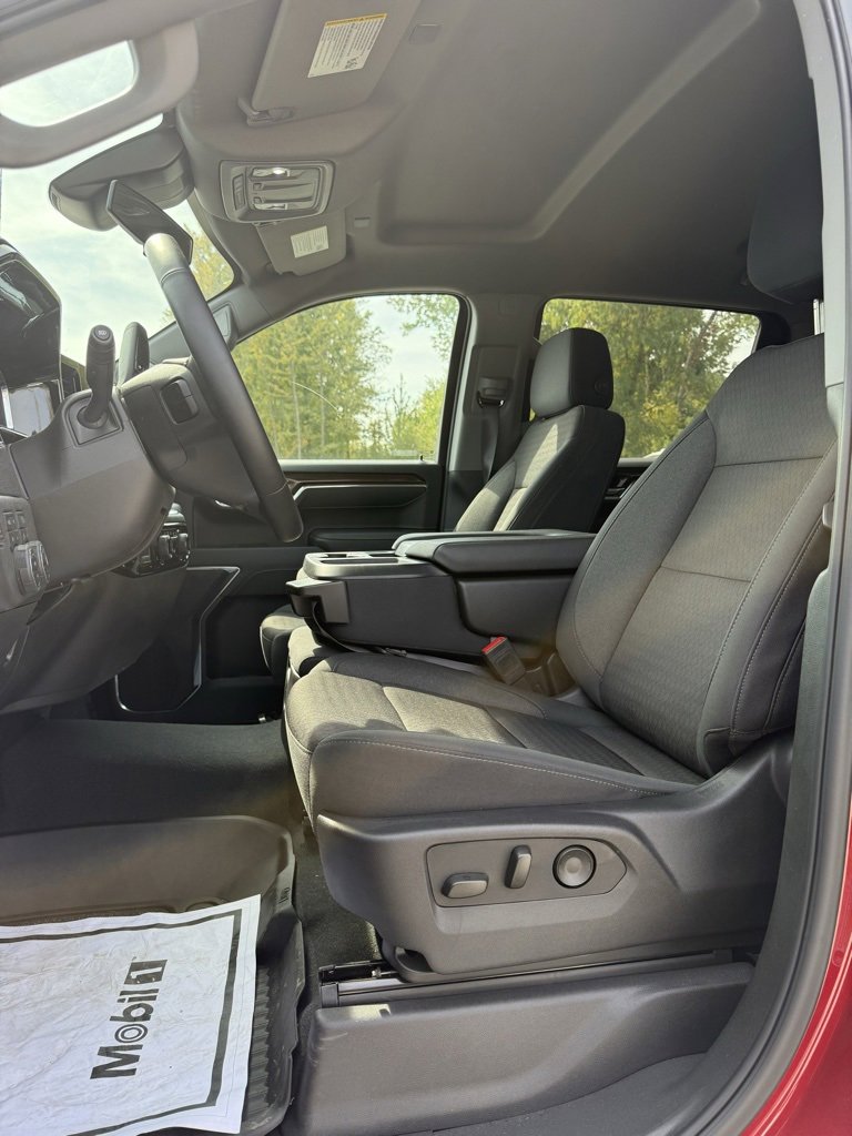 2025 Chevrolet Silverado 1500 RST photo 11