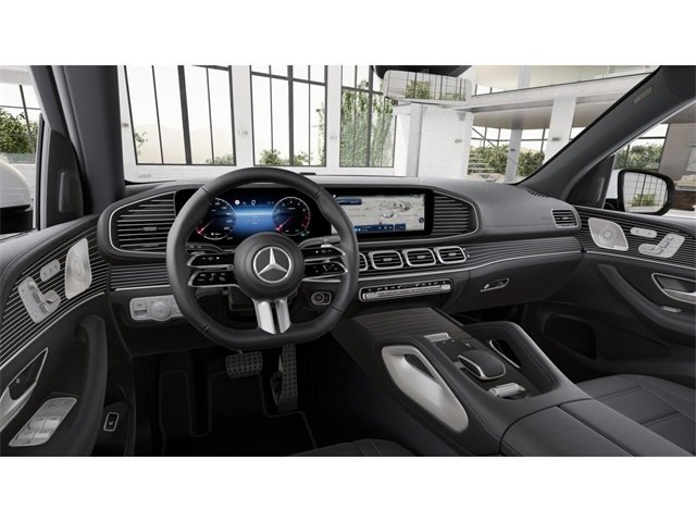 2025 Mercedes Benz GLS 580 4MATIC photo 2