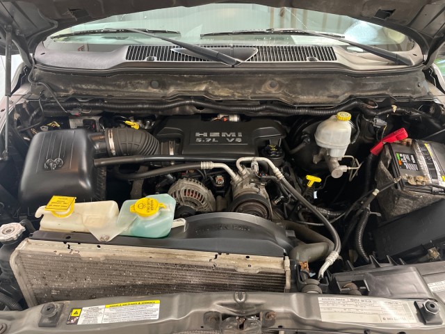 2008 Dodge Ram SLT photo 10